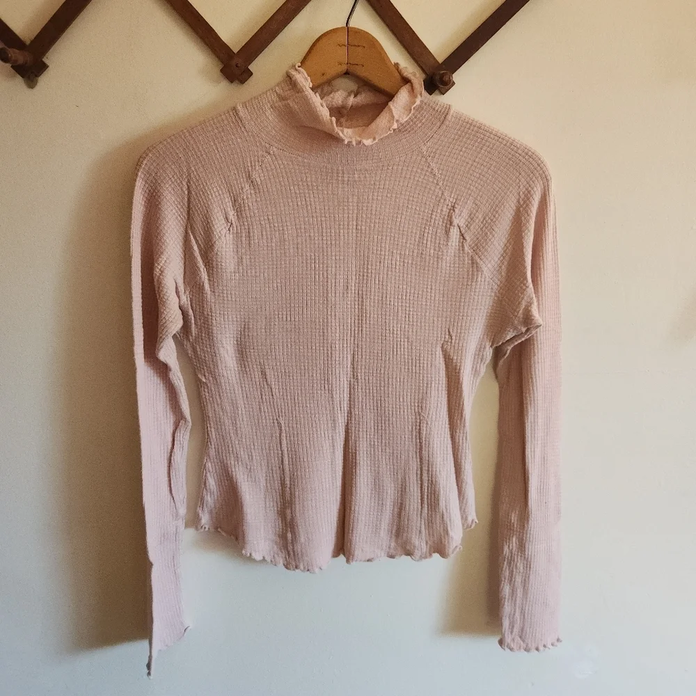 Intimately Free People Pink Ruffled Mock Neck Thermal Top Lightweight Small - Picture 1 of 7